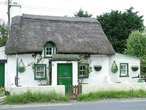 Charming Cottage In Ireland