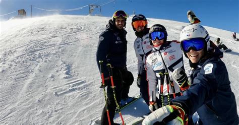 Ski Alpin Clarisse Brèche Doriane Escané Et Romane Miradoli Remontent