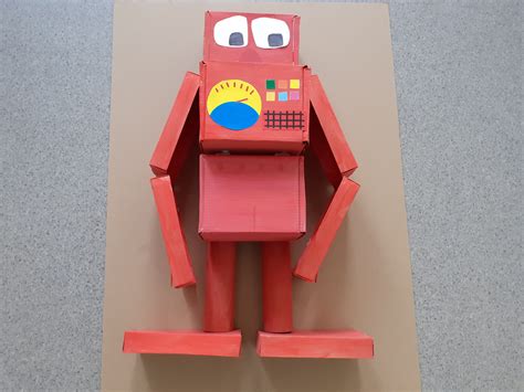 Cardboard Robot Nustem