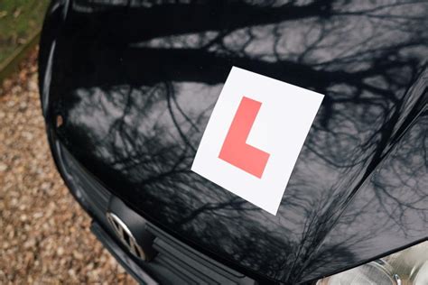 our driving test tips to help you pass your driving test first time adrian flux