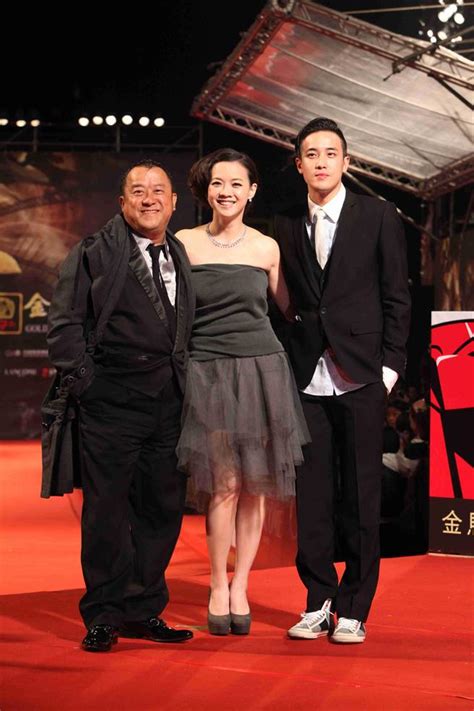 See more of 曾寶儀 bowie on facebook. 頒金馬獎 曾志偉一家3口同台 林依晨和宋承憲合體 - 中時電子報