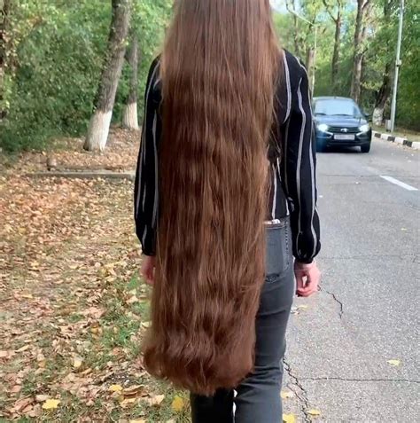 Smelling hair in a dream is a message of secrets. VIDEO - Perfect dream hair | Long hair styles, Beautiful ...