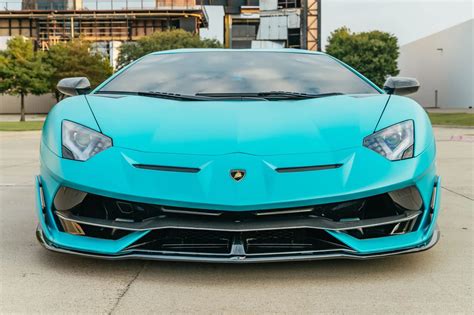 Bright Blue Lamborghini Aventador Svj Is Just About Perfect Carscoops