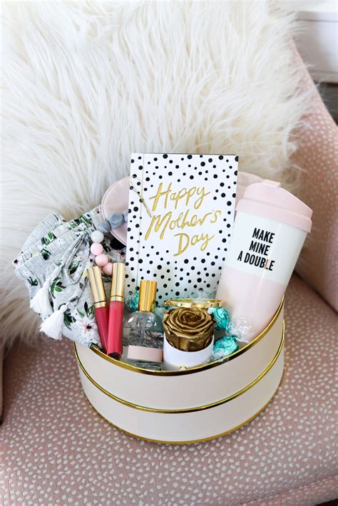 Mothers Day T Idea For New Moms The New Mom Survival Kit Have A New Or Expecting Mom