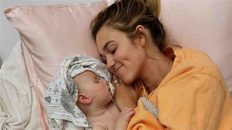 Duck Dynasty Star Sadie Robertson Reveals 4 Month Old Daughter Honey Is Sick With Rsv Access