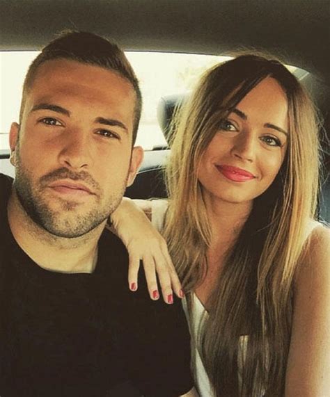 Instagram La Rom Ntica Cena De Jordi Alba Y Su Novia Romarey Ventura