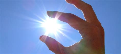 La luz es la radiación visible del espectro electromagnético que podemos captar con nuestros ojos. ¿Qué es la luz?