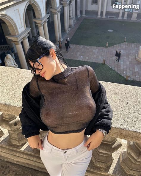 Vismara Martina Shows Off Her Nude Boobs Photos Thefappening