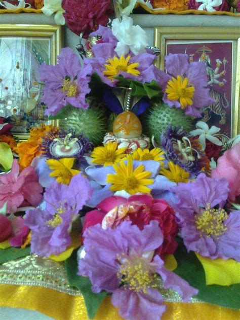 Pin By Beeshma Acharya On Guru Floral Wreath Lord Shiva Floral