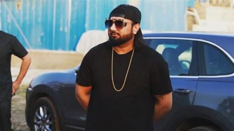 Honey Singh Says Main Hoon Womaniser In New Song Makhna Punjab Women Commission Demands Ban