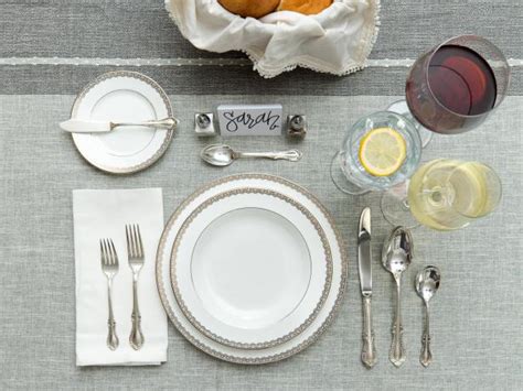 I always added, you never know when you'll be invited to dine at the white house! How to Set a Table 3 Ways | Basic, Casual and Formal Table ...