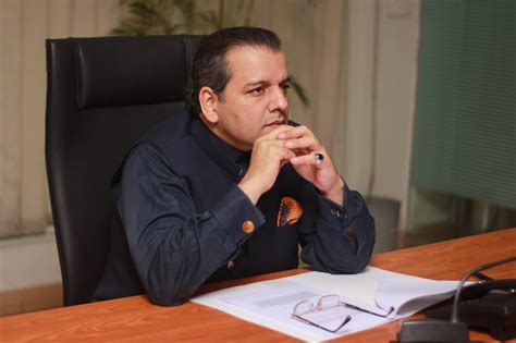 'egalitarian' an egalitarian is someone who believes in the equality of all human beings. Punjab Govt is launching Insaf academies with online ...