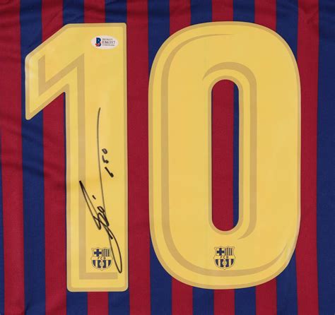 Lionel Messi Signed Fc Barcelona Jersey Inscribed Leo Beckett Coa