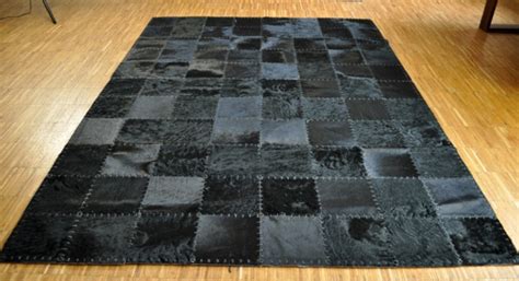 Die qualitativen teppiche werden so lange bei einem natürlichen kuhfell teppich kann das nicht passieren. Kuhfell Teppich - Ein frischer Interieur Akzent