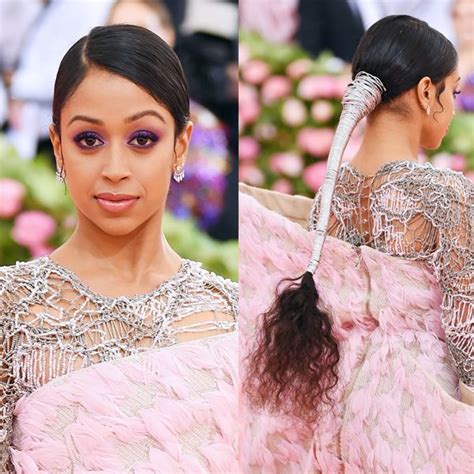 Met Gala 2019 Liza Koshythe Youtube Star Looked Straight Out Of A Dr Seuss Book With Her Long