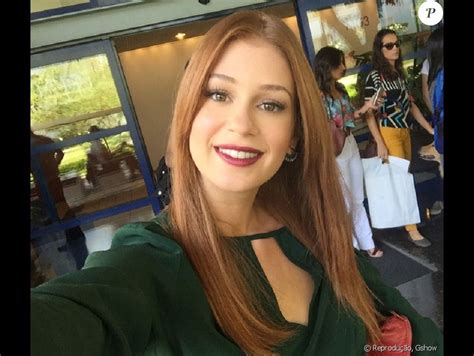 She started off her career as a child actress; Marina Ruy Barbosa festeja 15 milhões de seguidores no ...