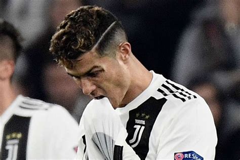 التي نشاهدها فمباريات الريال فهو لاعب ذو خبرة كفاءه. كريستيانو رونالدو 2021 , مثل اعلي لبعض الشباب - احساس ناعم