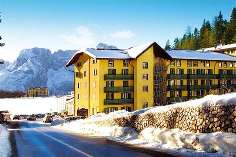 Hotel Grand Hotel Misurina Itálie Cortina D´ampezzo 4 108 Kč Invia