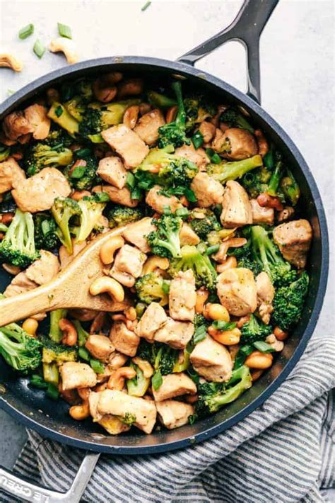 Garlic Chicken And Broccoli Cashew Stir Fry The Recipe Critic