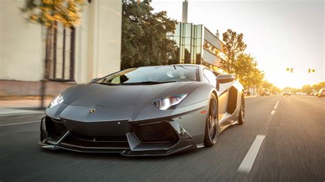 Desktop Wallpaper Gray Sports Car Lamborghini Aventador Front View