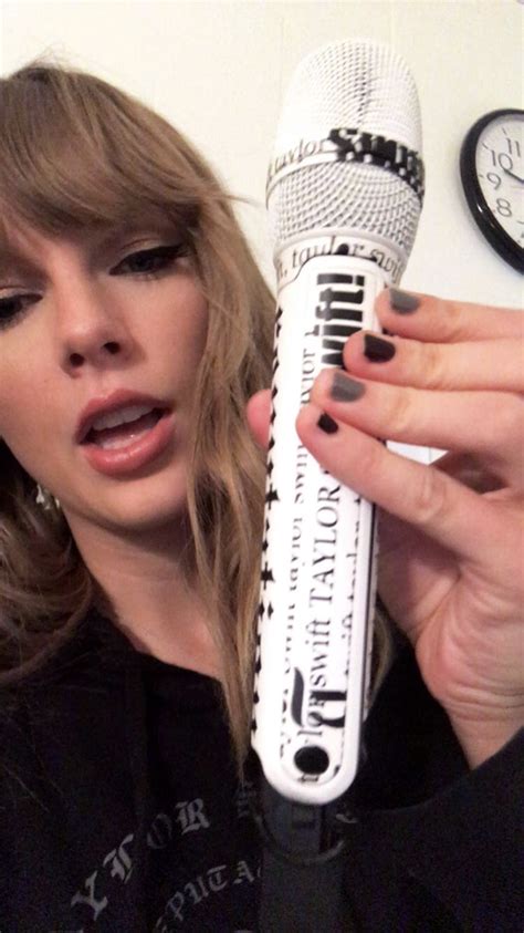 Reputation Tour Microphone Taylor Swift