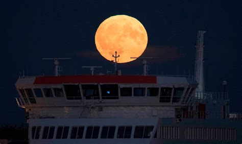 Harvest Moon Striking Photos Show Skies Lit Up Across The Uk As