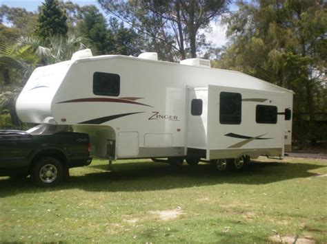 All it needs is a 5th wheel hitch. 2010 NEW FIFTH WHEELER 32FT 2 SLIDES 5TH WHEEL CARAVAN FOR ...