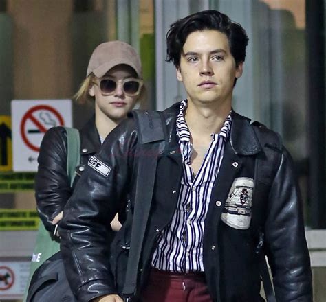 Aesthetic 📼(@bizuedits), lili reinhart and cole sprouse(@sprousehart_account), v.abril(@v.abril), lili reinhart and cole sprouse(@sprousehart_account), lili reinhart and cole sprouse(@sprousehart_account). Riverdale's Cole Sprouse and Lili Reinhart arrive in ...