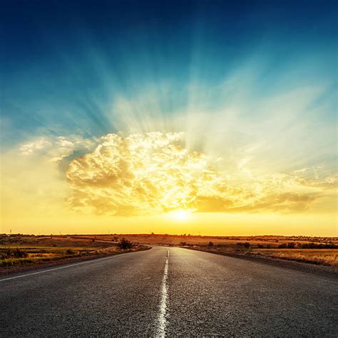 Highway Road Horizon Sunset Stock Photos Pictures And Royalty Free