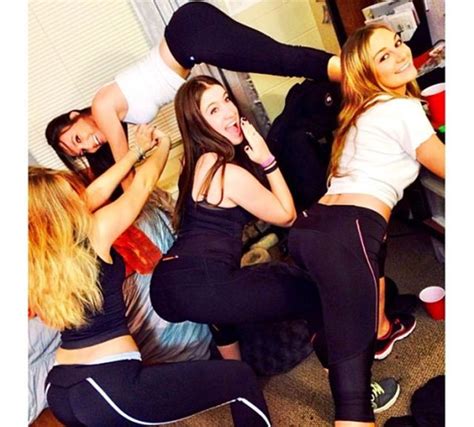 College Girls Are Party Girls 25 Pics