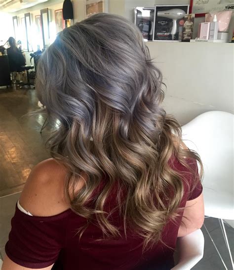 Like many trends, the ombre hair trend is constantly evolving so it is not always easy to describe what classifies hair as ombre. when the trend first emerged, it was popular for women to choose styles with a very stark color transition like having half black hair and half blonde hair, or even pastel. 48 Looks with Reverse Ombre Hair Color | Pictures 2018