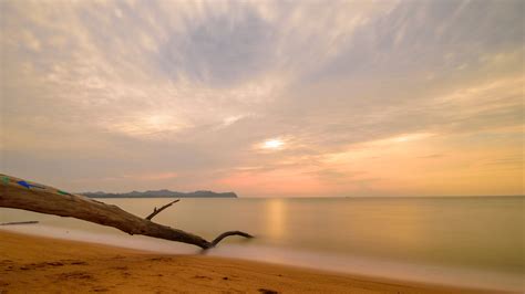 From wikipedia, the free encyclopedia. 1503 - Sunrise In Pantai Cherating, Pahang, Malaysia | Flickr