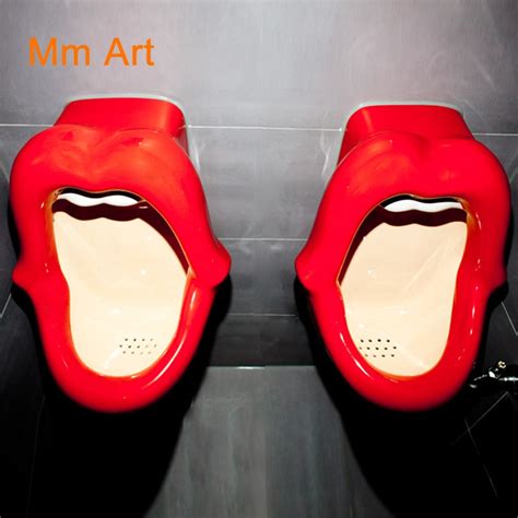 Red Lip Urinal Adult Wall Mounted Back Inlet Urine Devic For Salon Hotel Bar Washroom Sanitary