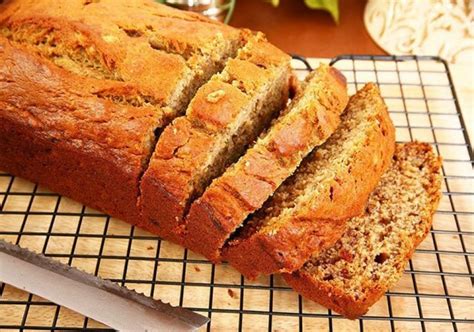 In a bowl, cream butter and sugar. WEIGHT WATCHERS FRIENDLY BANANA BREAD - Cool Diet Recipes