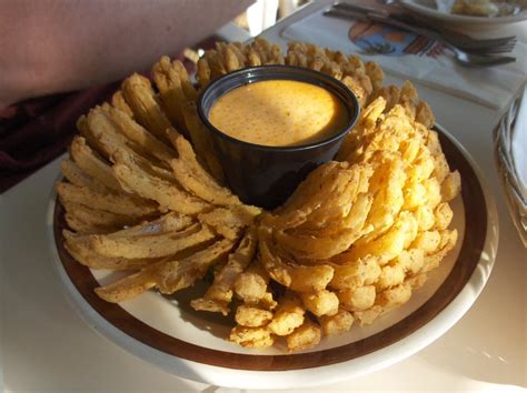 More images for how to cut a blooming onion » List of onion dishes - Wikipedia