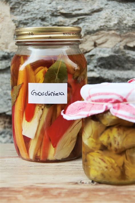 giardiniera - italian pickled vegs in olive oil | Säilyke | Säilyke, Ruoka
