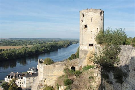 Chateau De Chinon France Visitor Information And Guide