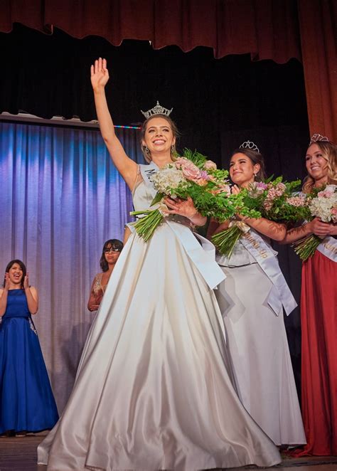 Uci Dance Major Laura Price Crowned Miss Tustin Orange County Register
