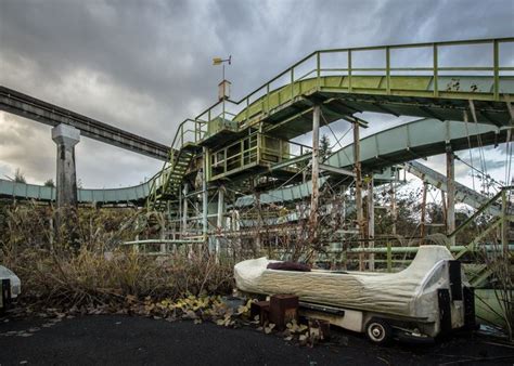 Abandoned Places Abandoned Amusement Parks Disney Discovery Island