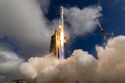 Ula Atlas V Launches Sixth Mission For X 37b Spaceplane
