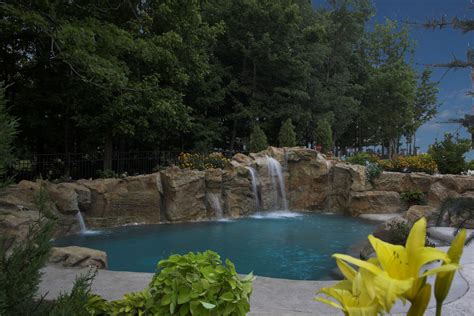 Private Estate 3 Tropical Pool Indianapolis By Shehan Pools