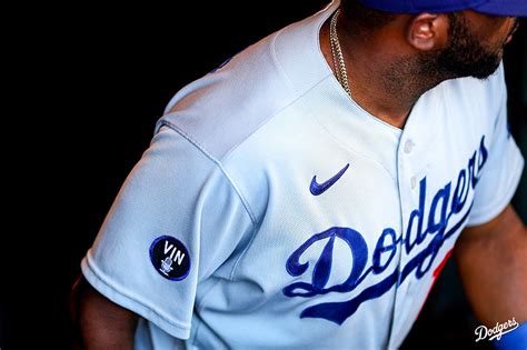 Los Angeles Dodgers Remember Vin Scully With Jersey Patch Sportslogos