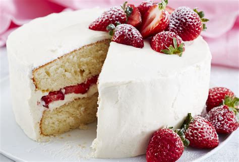 Next add pureed strawberries and extract and combine well. How to Make Strawberry Dream Cake | Strawberry dream cake ...