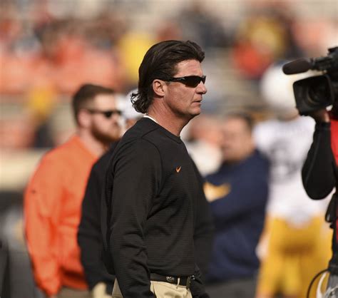 Mike Gundy Sends Check To Radio Host Who Lost Oklahoma State Bet Las