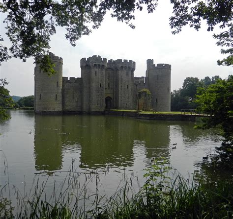 A summer visit to historic Bodiam Castle and Hastings