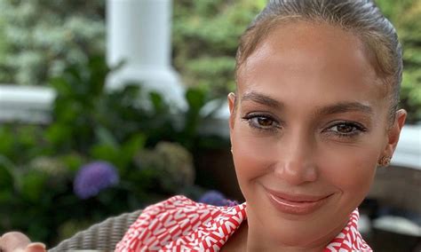 Jennifer Lopez Gives Her Beloved Mother The Surprise Of A Lifetime Hello