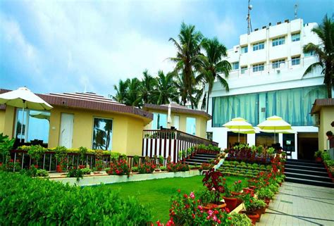 hotel near sea beach puri puri hotel booking holiday resort