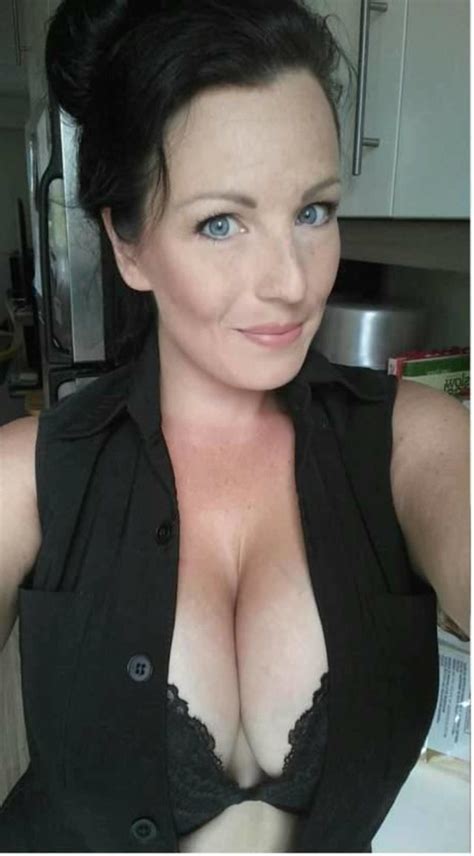Who Is This Busty Brunette MILF Reply NameThatPorn Com