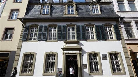 View a detailed profile of the structure 1158962 including further data and descriptions in the emporis database. Karl-Marx-Haus schließt wegen Umbau - WELT