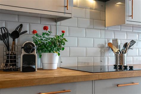 Tiled Kitchen Splashbacks Mix And Match Tricks With Your Kitchen Cabinets Champagne Finish
